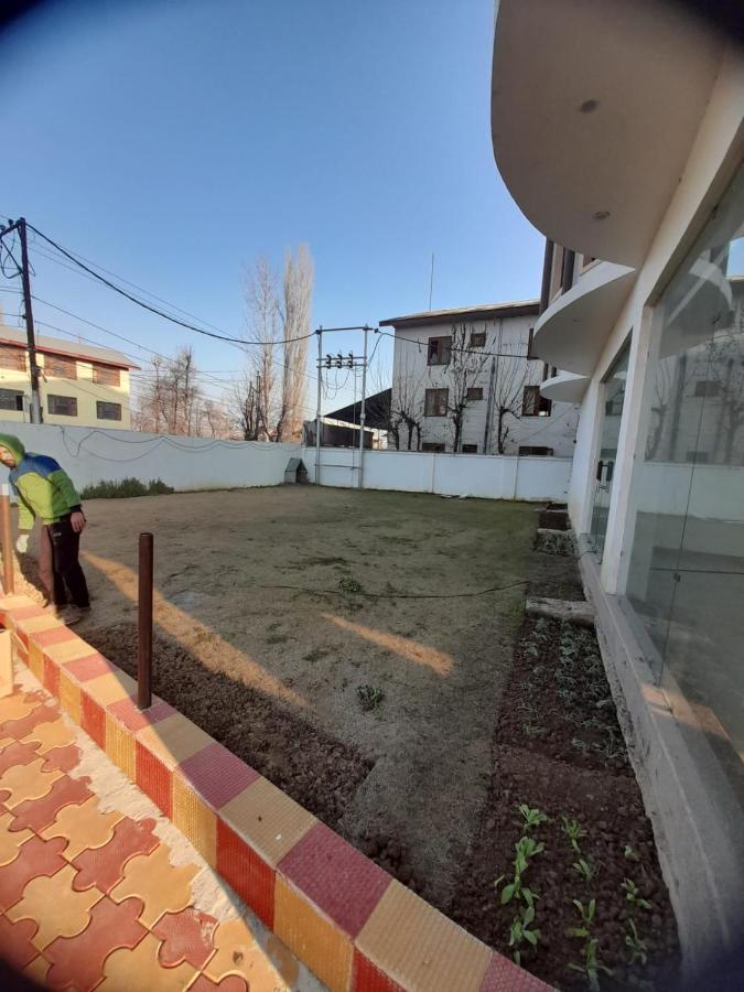 Hotel Zoon Dabb Srinagar Airport Kashmir Eksteriør billede