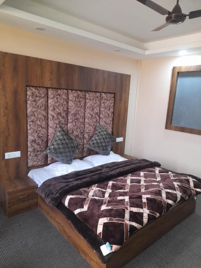 Hotel Zoon Dabb Srinagar Airport Kashmir Eksteriør billede