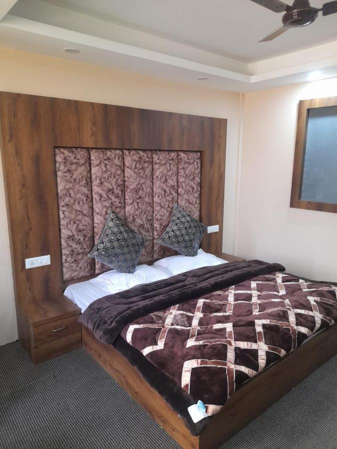 Hotel Zoon Dabb Srinagar Airport Kashmir Eksteriør billede