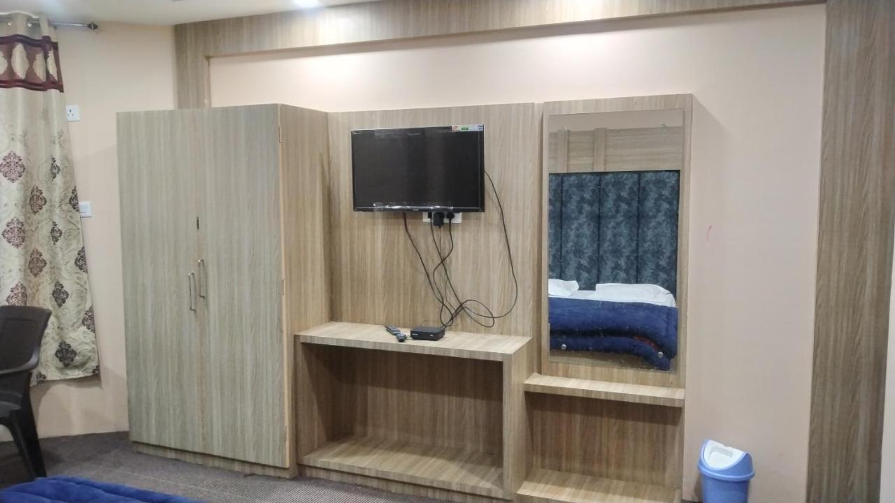 Hotel Zoon Dabb Srinagar Airport Kashmir Eksteriør billede