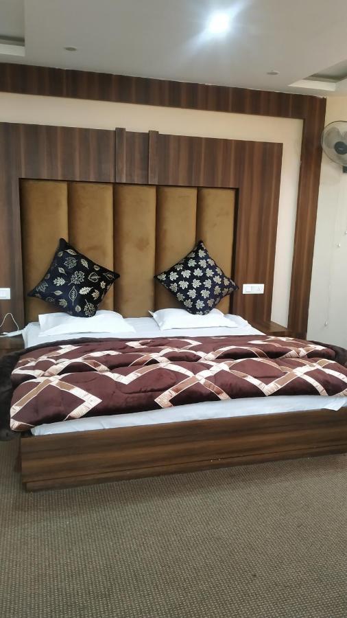 Hotel Zoon Dabb Srinagar Airport Kashmir Eksteriør billede