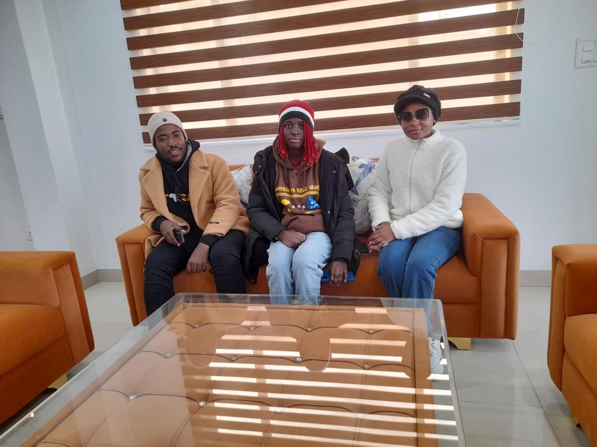 Hotel Zoon Dabb Srinagar Airport Kashmir Eksteriør billede
