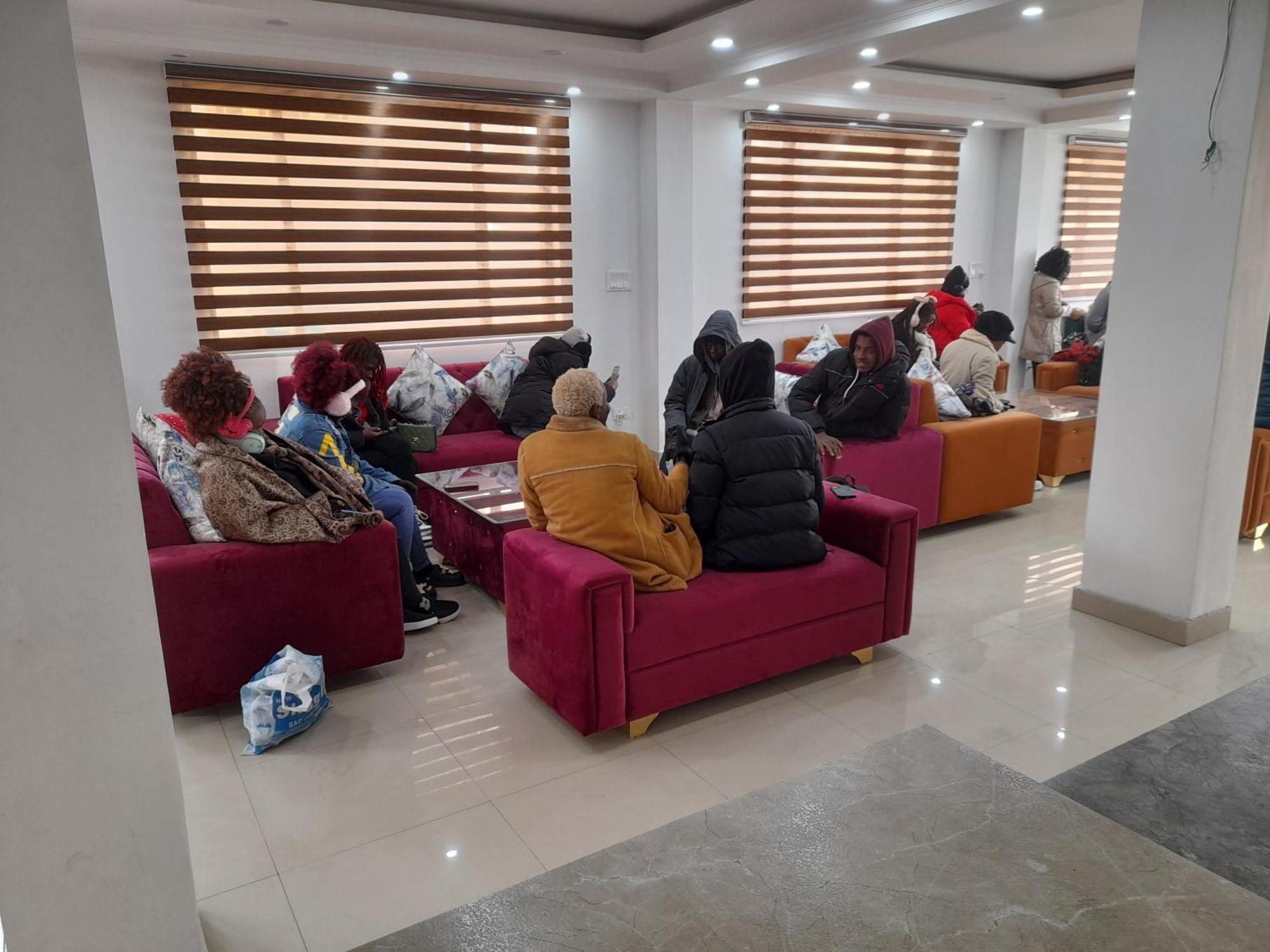 Hotel Zoon Dabb Srinagar Airport Kashmir Eksteriør billede