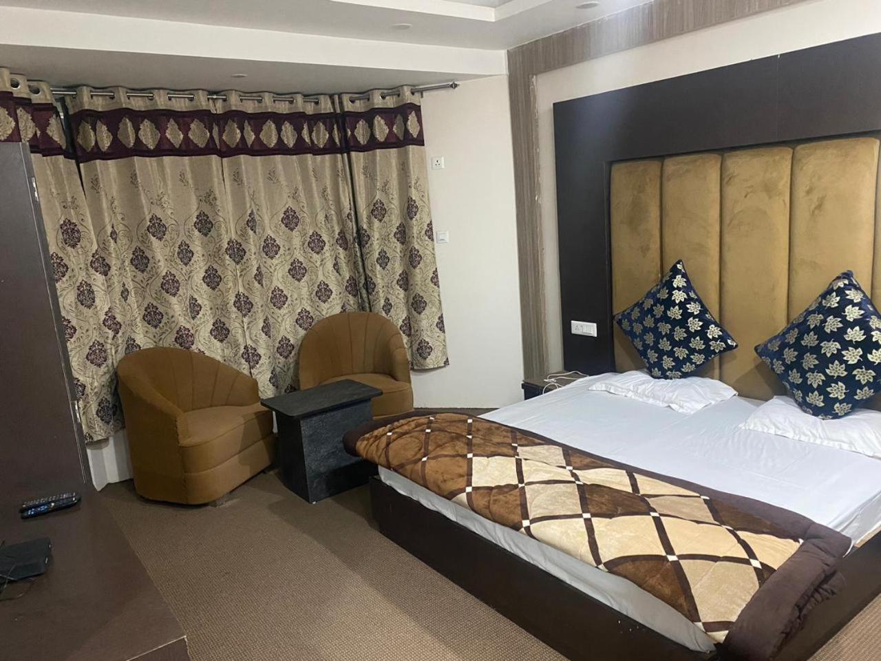 Hotel Zoon Dabb Srinagar Airport Kashmir Eksteriør billede