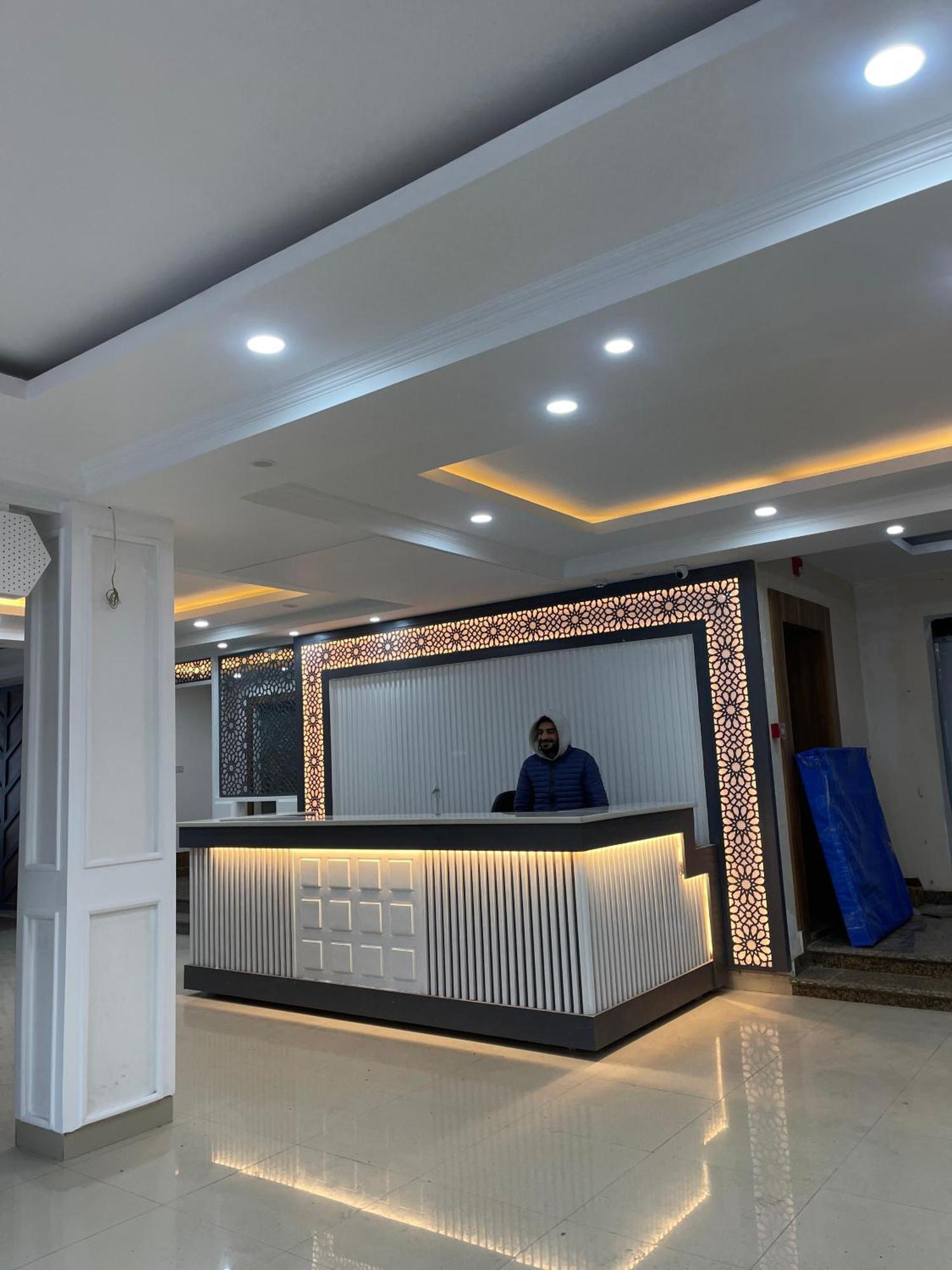 Hotel Zoon Dabb Srinagar Airport Kashmir Eksteriør billede