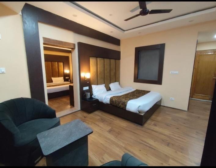 Hotel Zoon Dabb Srinagar Airport Kashmir Eksteriør billede